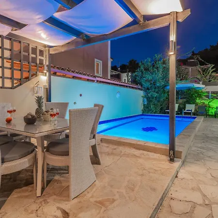 Arge Villa *